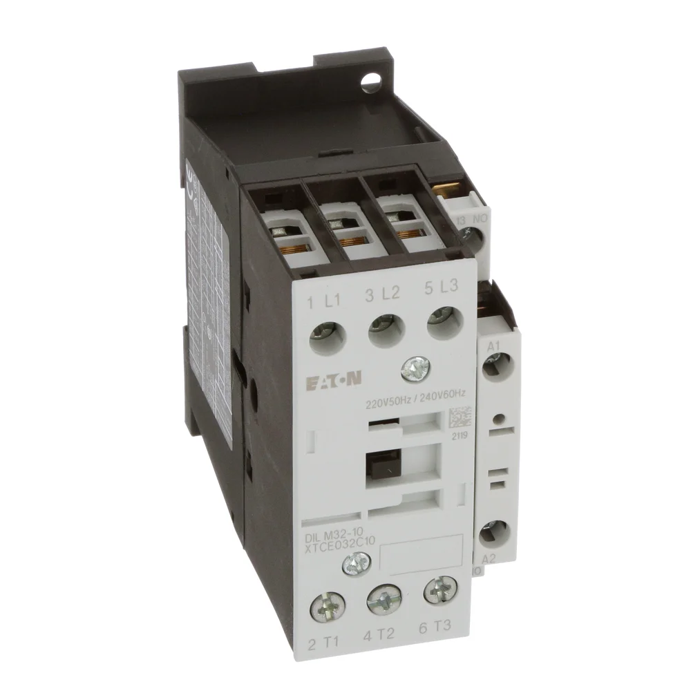 [Cutler Hammer] XTCE032C10B